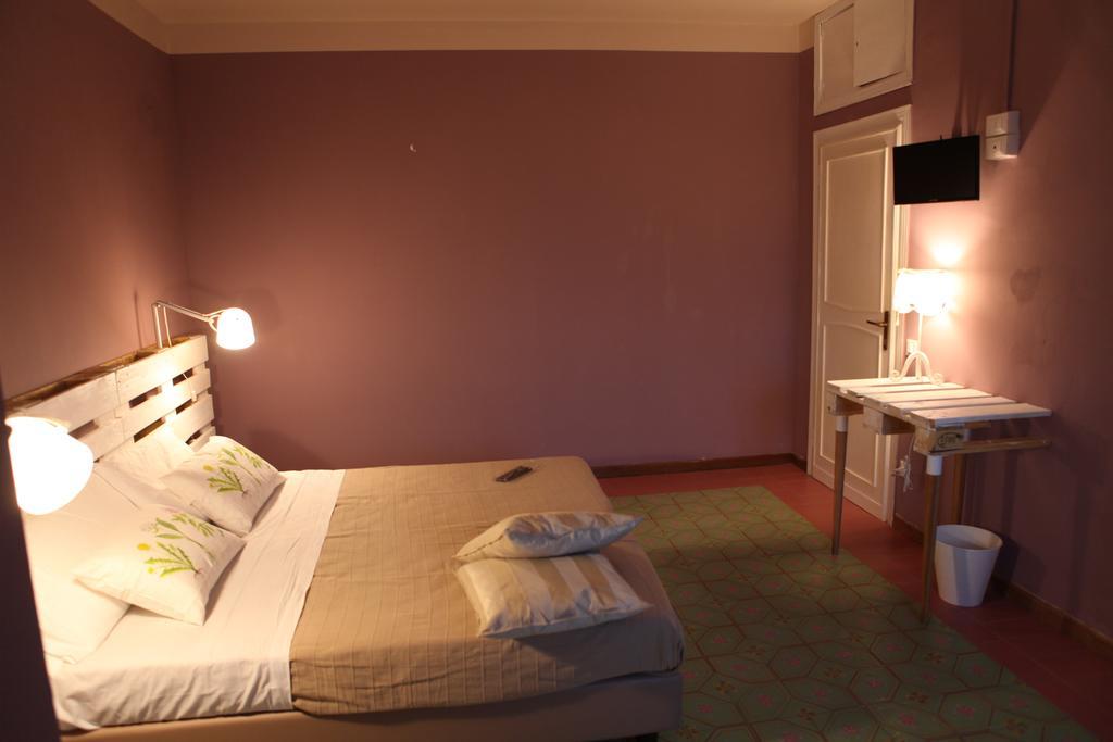 Duomo House Otel Pisa Oda fotoğraf